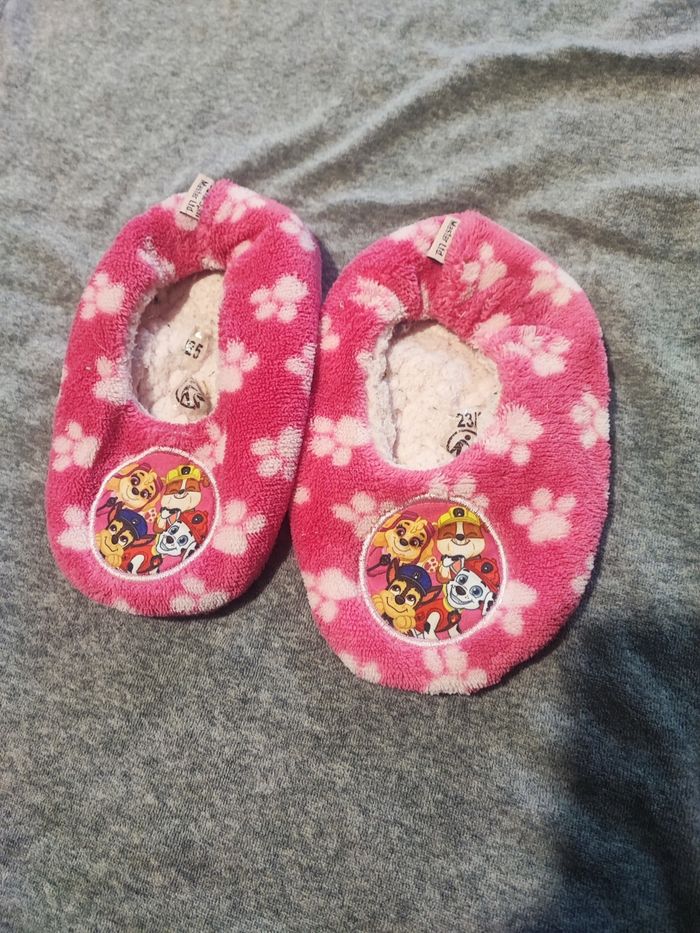 Chaussons 23/25 pat patrouille