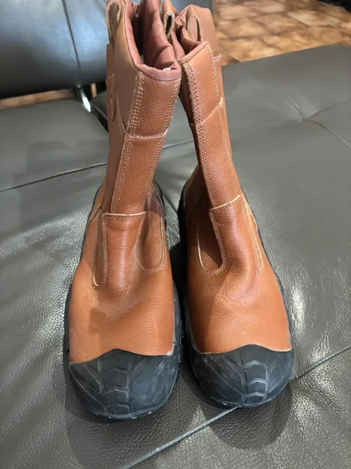 Bottes de sécurité pointure 46 - photo numéro 5
