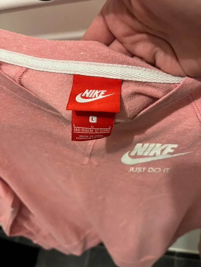 Pull Nike - photo numéro 3