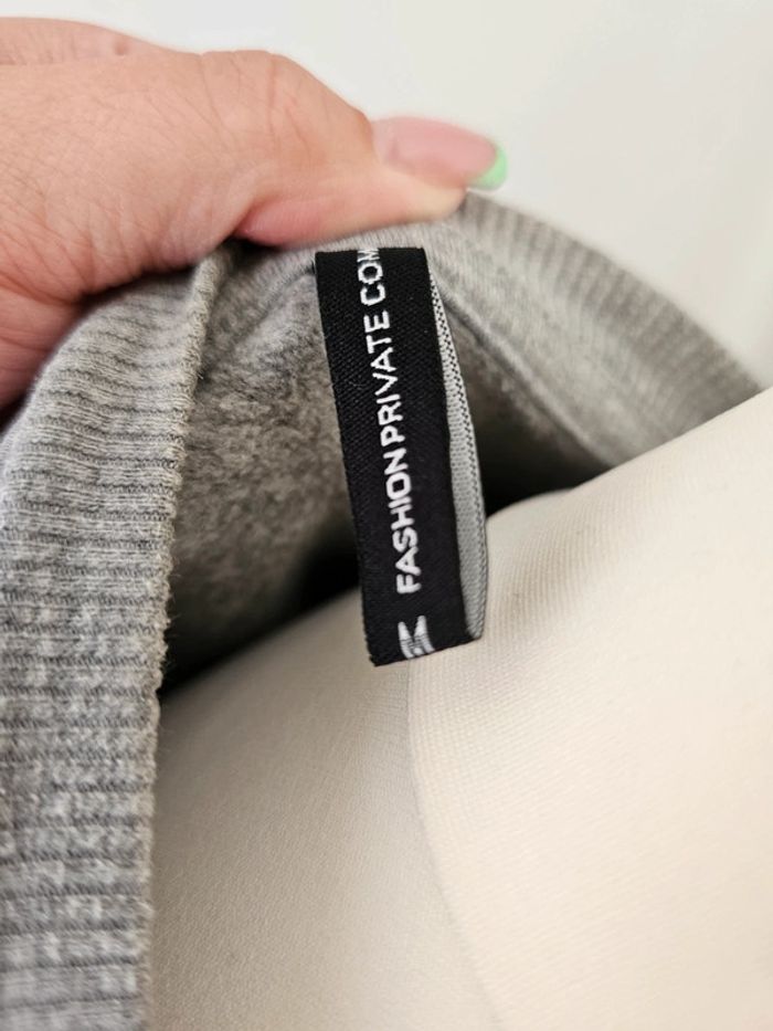 Pull taille M - photo numéro 3