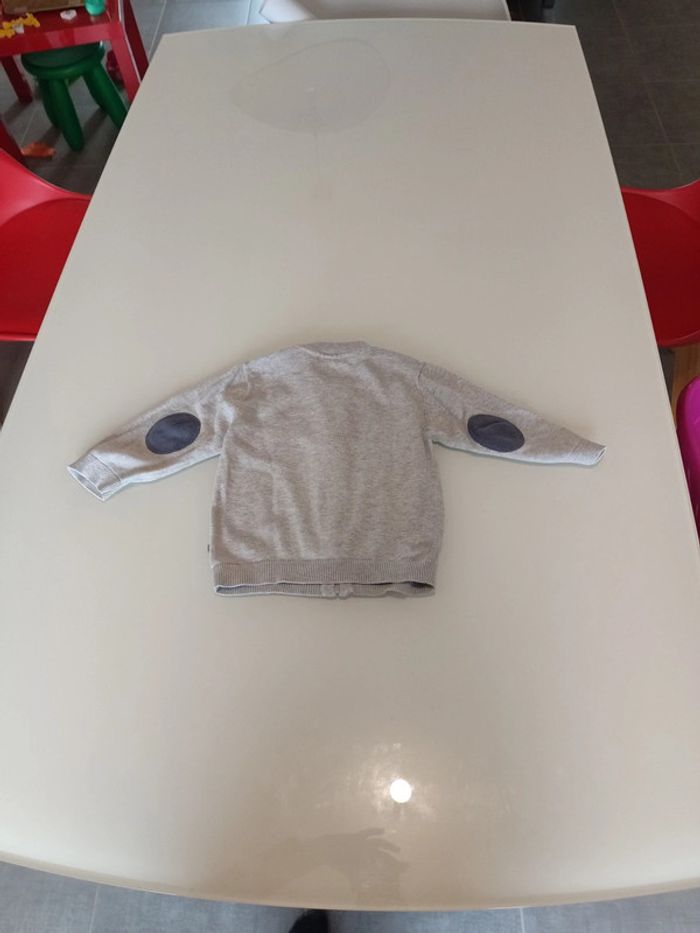 Gilet gris - photo numéro 4