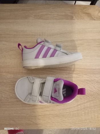 Baskets Adidas bébé fille