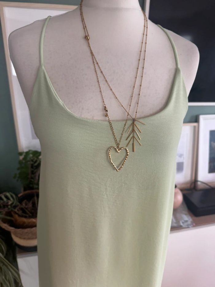 Magnifique robe d’été dos croisé fluide vert claire pistache taille S/M - photo numéro 3