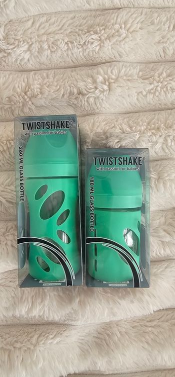 Lot de 2 biberons anticoliques Twistshake en verre Neufs
