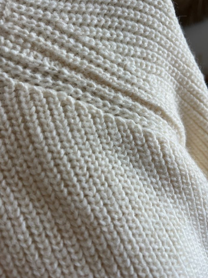 Magnifique robe pull hiver grosse maille écru neuve avec étiquette - photo numéro 8