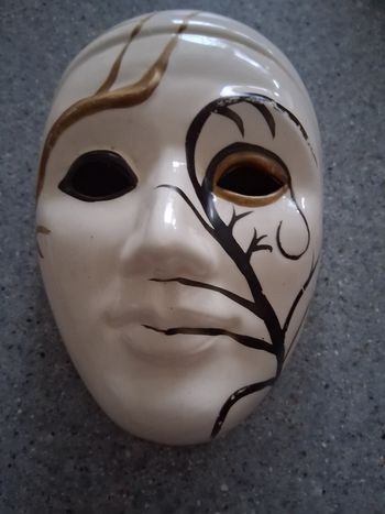 Masque vénitien porcelaine Blanc et doré