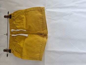 Short 24 mois Kiabi Jaune moutarde