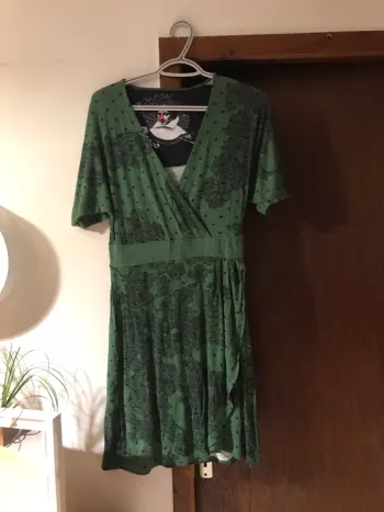 robe desigual Taille L moulante en V