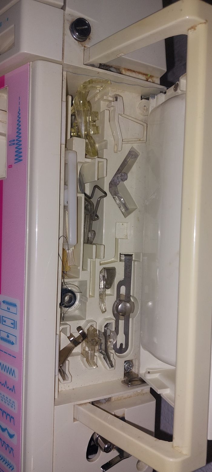 Machine à coudre singer - photo numéro 2