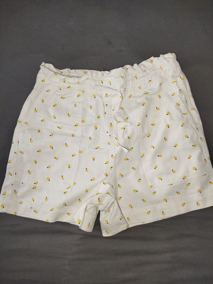 Short taille haute citron - photo numéro 5