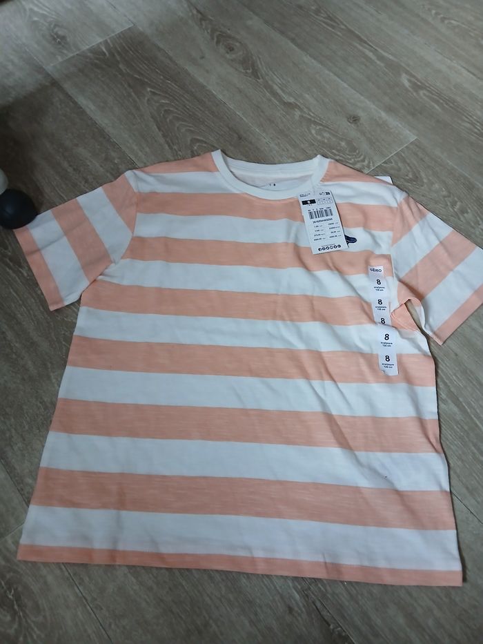 Lot de 2 tee shirts neufs 8 ans garçon - photo numéro 2