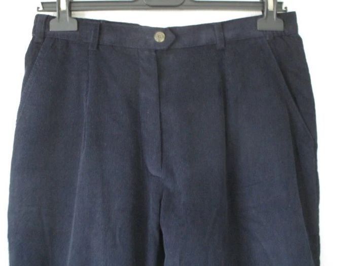Pantacourt velours vintage marine 38 TBE - photo numéro 3
