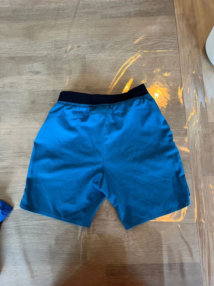 Short 10 ans - photo numéro 3