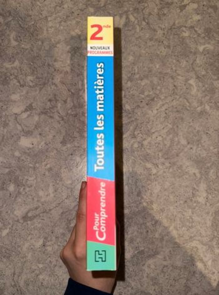 Livre scolaire - photo numéro 3