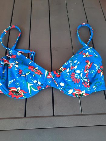 Haut de bikini