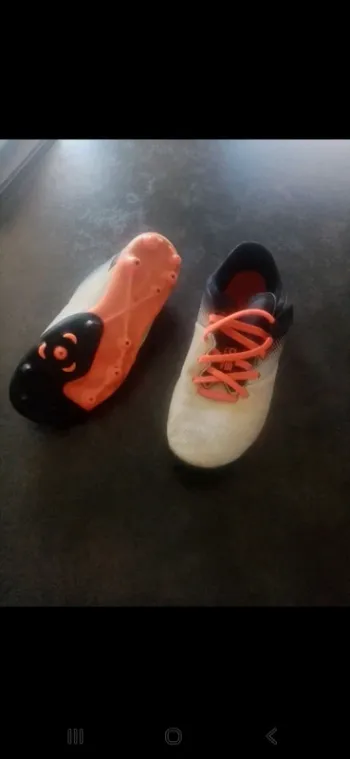 Chaussures de football Kipsta crampons Pointure 34
