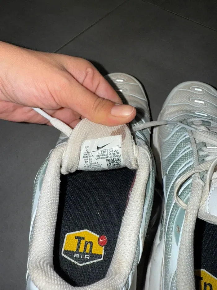 Nike air TN femme taille 36,5 bonne etat - photo numéro 3