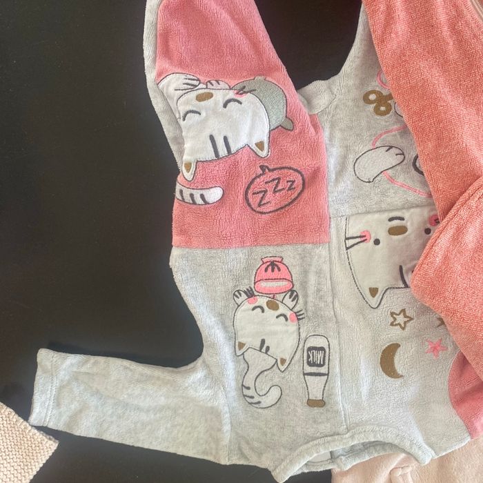 Lot pyjamas - photo numéro 2