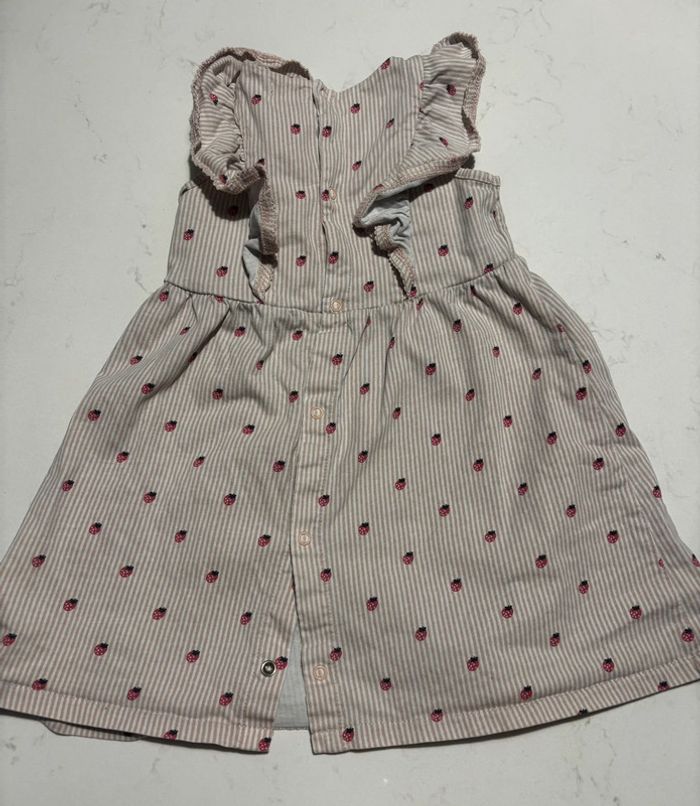 Robe fraise - photo numéro 3