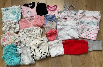 Lot bébé fille 6 mois plus de 20 pièces 