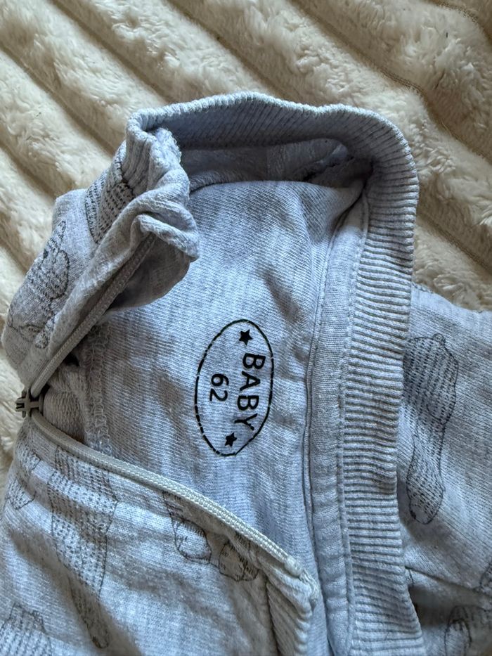 Combinaison 3 mois - photo numéro 3