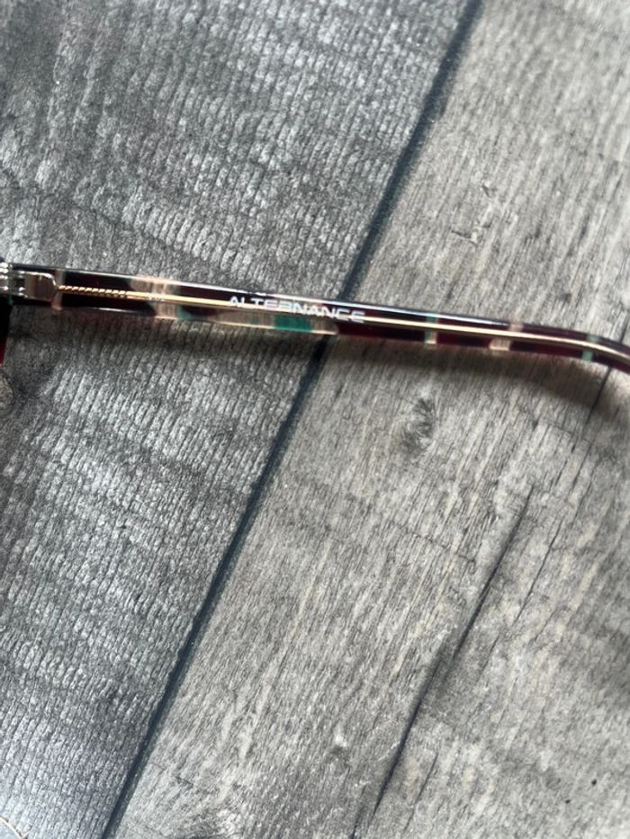 Lunette de soleil - photo numéro 5