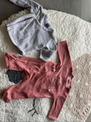 Pyjama et veste 1 mois