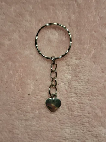 đ Porte-clĂ©s mini cĆur argentĂ© đ