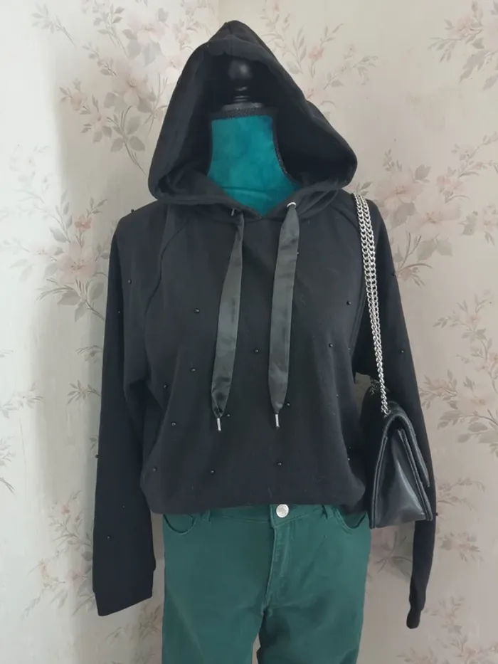 Sweat à capuche noir avec des perles et rubans / fb sister / (L)