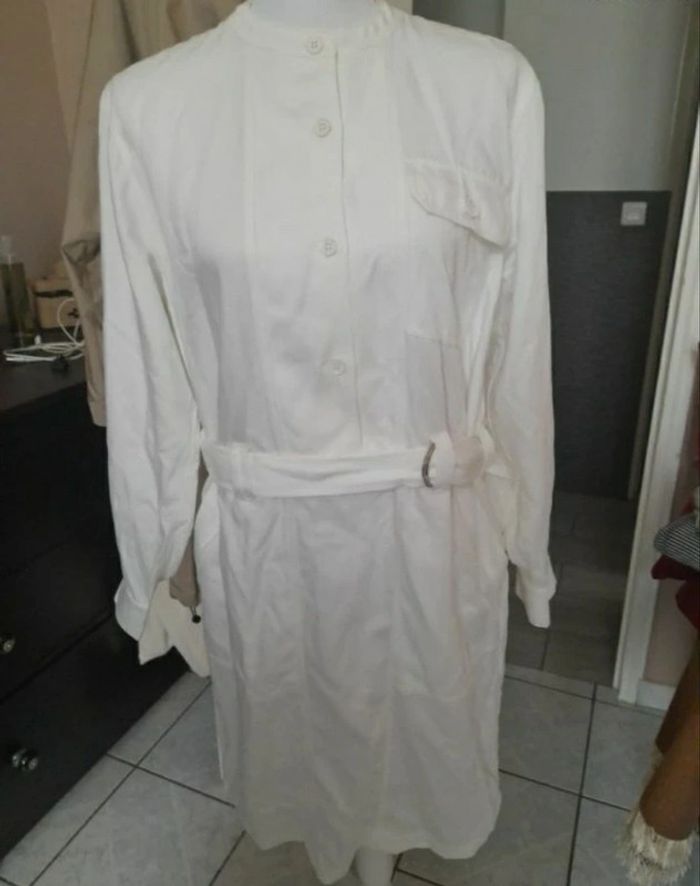Robe lacoste neuve