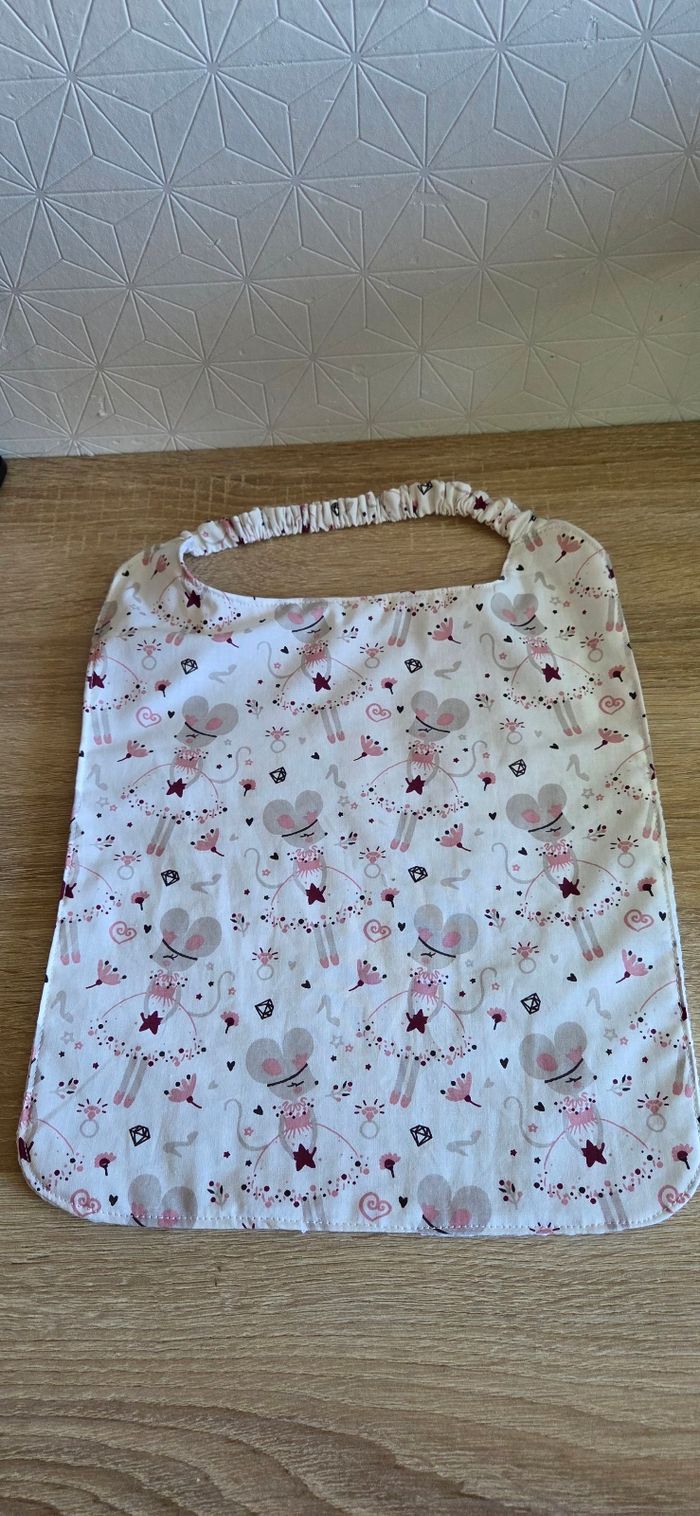 Serviette élastique