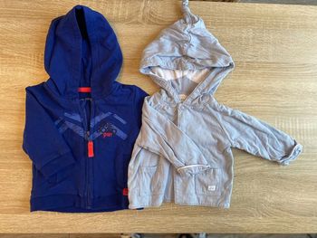 Lot 2 gilets 3 mois