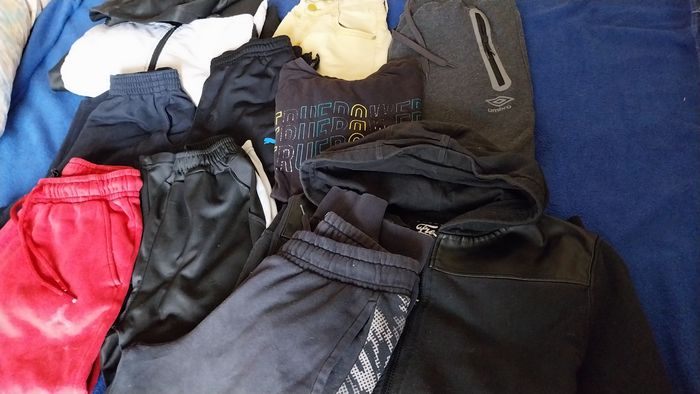 Lot de 10 vêtements garçon 14 ans