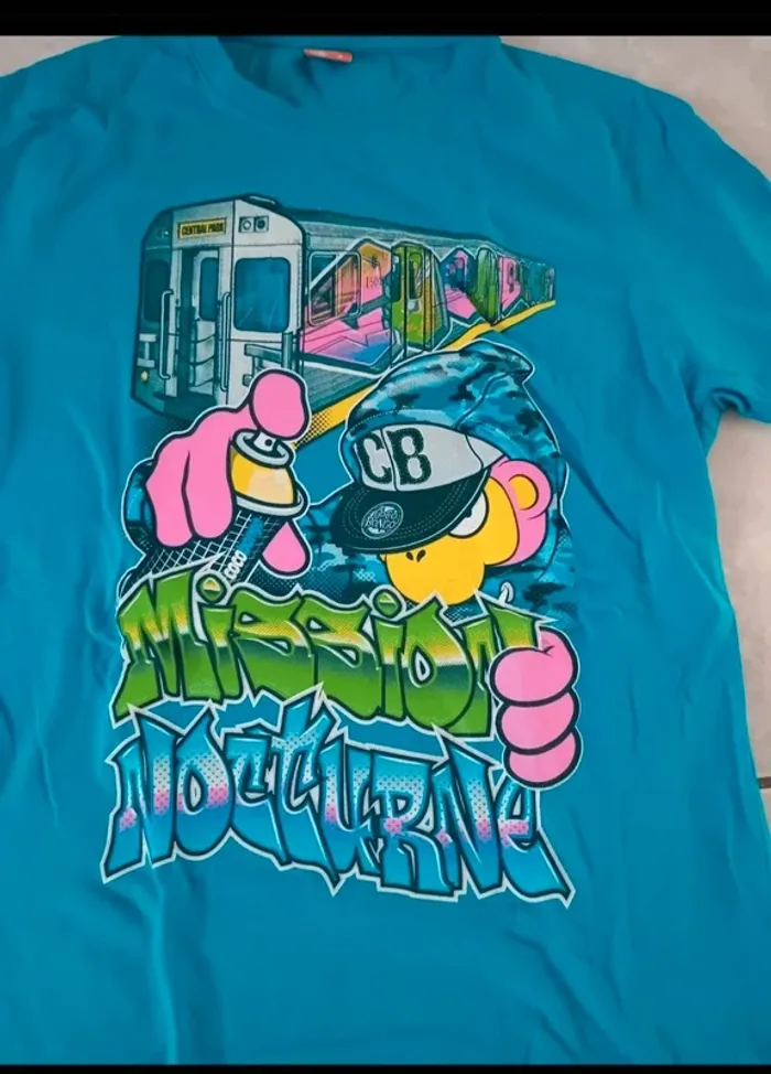 T-shirt graffiti taille S - photo numéro 2