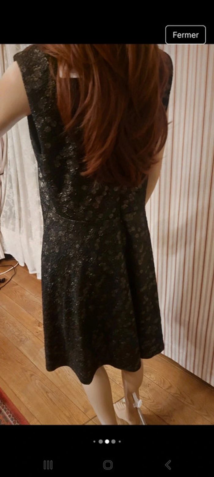 Jolie Robe noir brillant Cassis taille 42 - photo numéro 7
