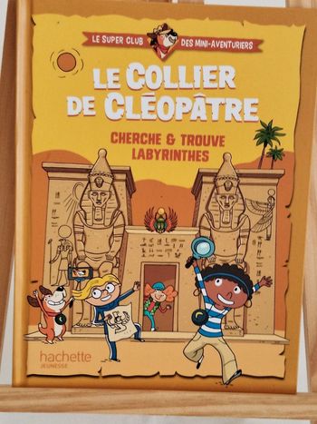 Le collier de Cléopâtre Hachette Jeunesse