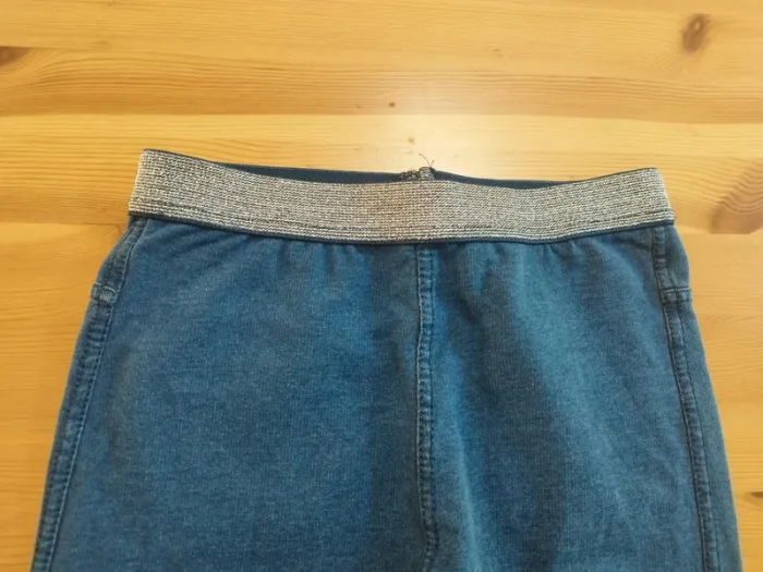 Jean ceinture dorée - photo numéro 2