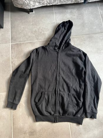 Veste zipée à capuche enfant