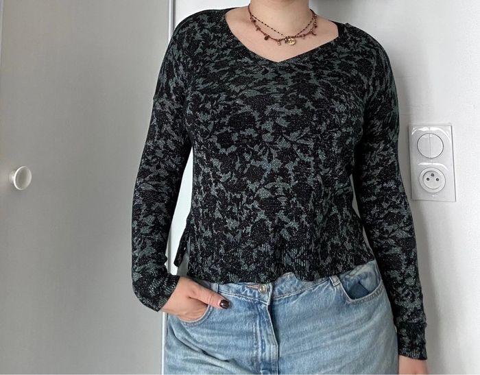 Pull fin noir et vert à paillettes – Monoprix – Taille 0 (équiv. S)