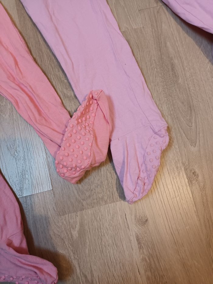 2 pyjamas - photo numéro 3