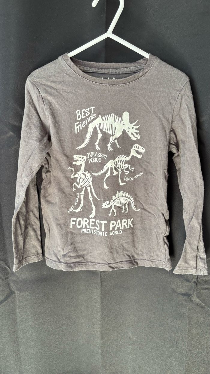 Tee shirt