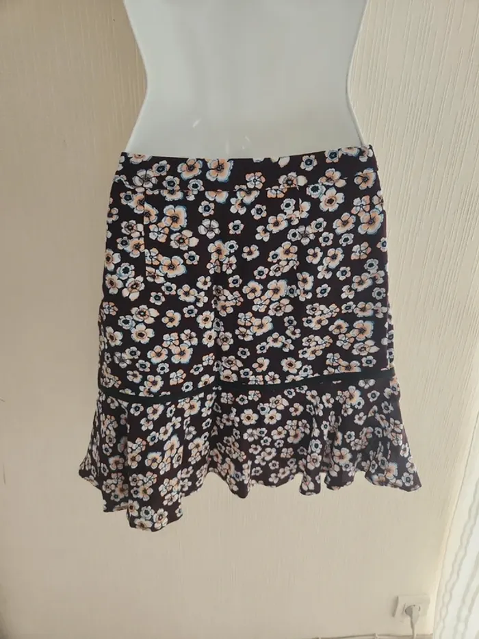 Jupe fleurie Naf Naf 34 neuve avec étiquette - photo numéro 6