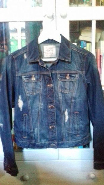 veste jean's taille L 40 porté 1 fois ZARA