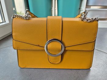 Sac à bandoulière avec chaîne