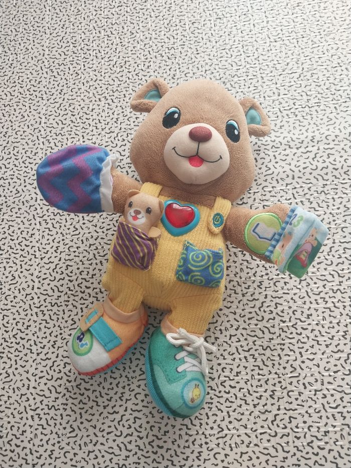 Ours éducatif interactif VTech – Gaspard 1,2,3 habille-moi