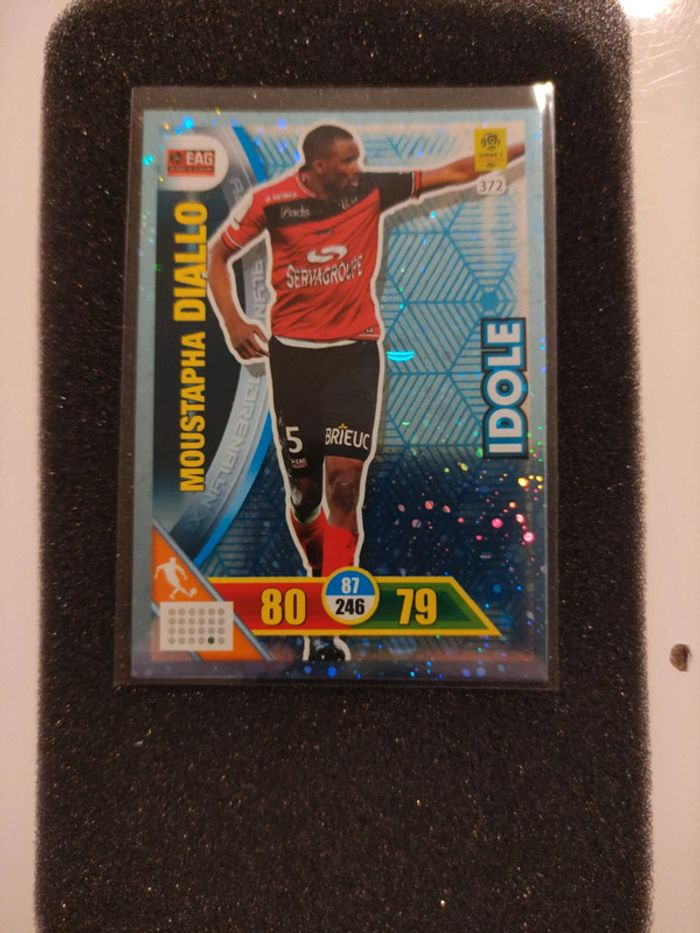 Carte panini Adrenalyn 2017-18 Moustapha Diallo idole