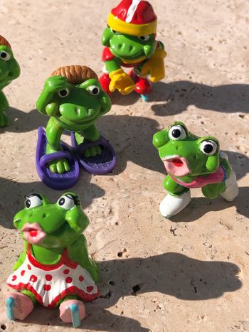 Figurines Kinder Surprise 1993 Les Mini Splash grenouilles au ski