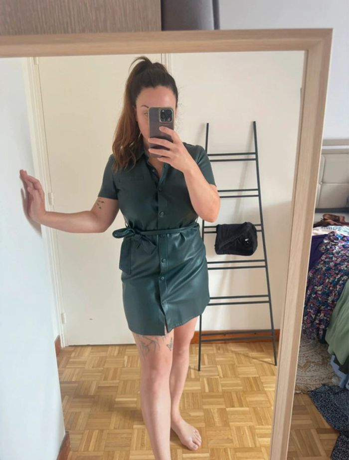 Robe simili cuir 38 - photo numéro 2