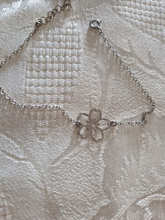 Bracelet en argent fleur - photo numéro 2