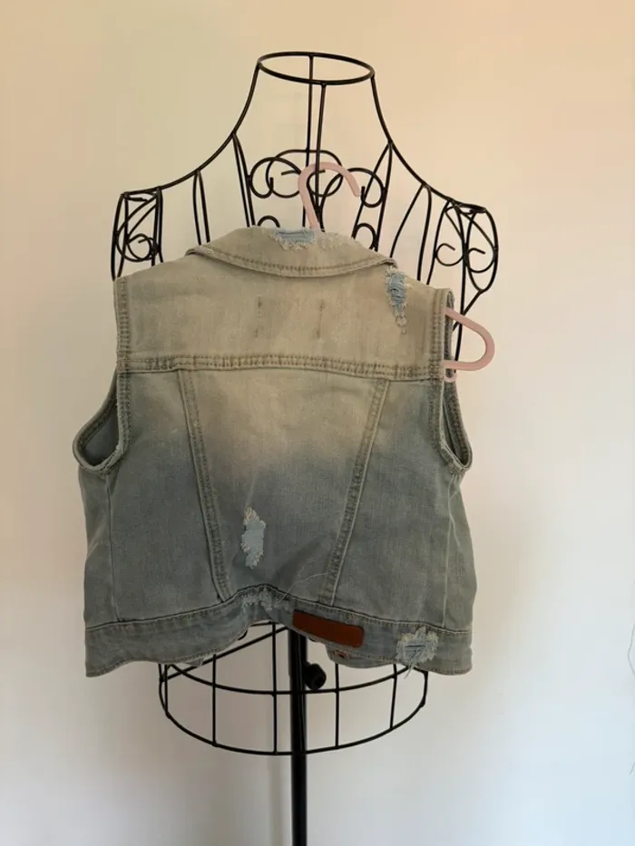 Veste sans manches en jean - Zara Girls (taille 3/4 ans - 104 cm) - photo numéro 3